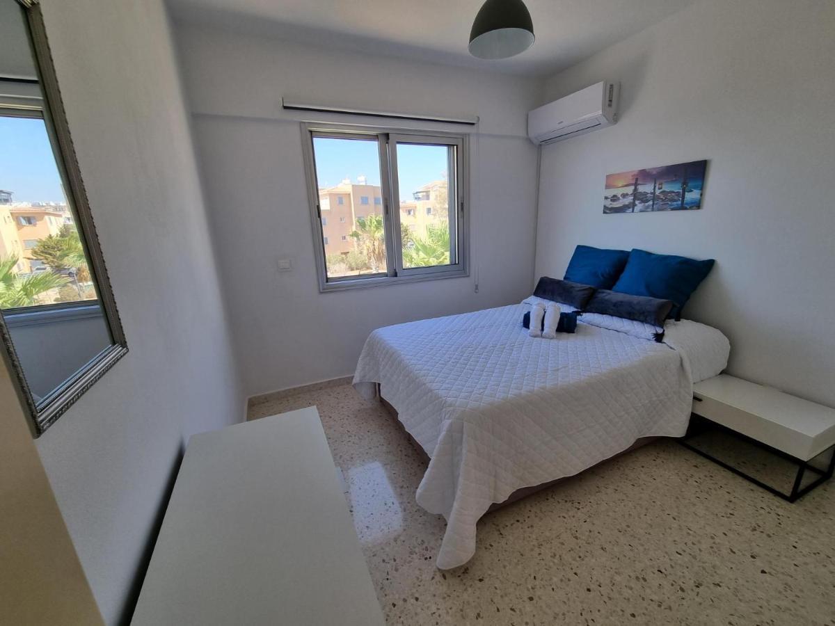 Diamond Sea View Penthouse Apartment Paphos ภายนอก รูปภาพ