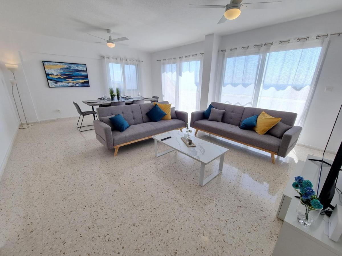 Diamond Sea View Penthouse Apartment Paphos ภายนอก รูปภาพ
