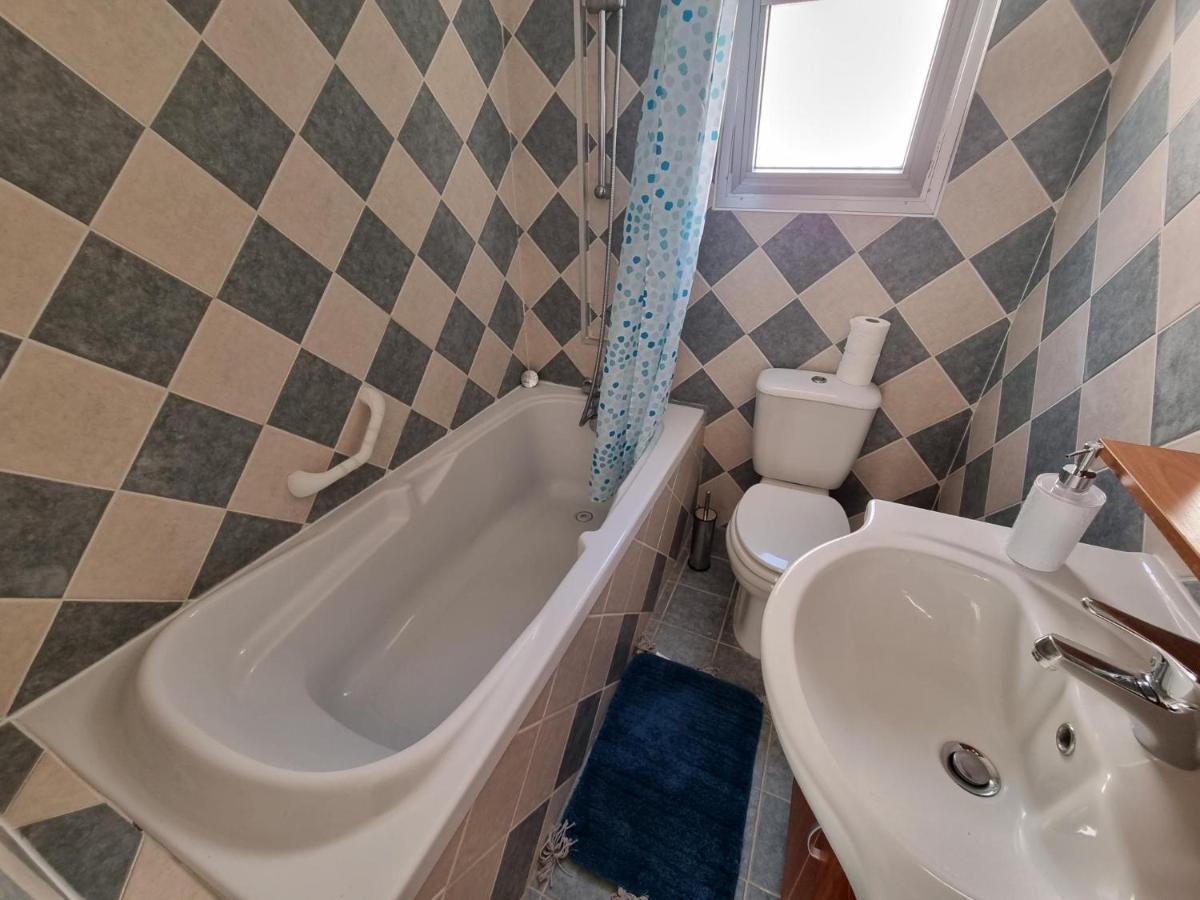 Diamond Sea View Penthouse Apartment Paphos ภายนอก รูปภาพ
